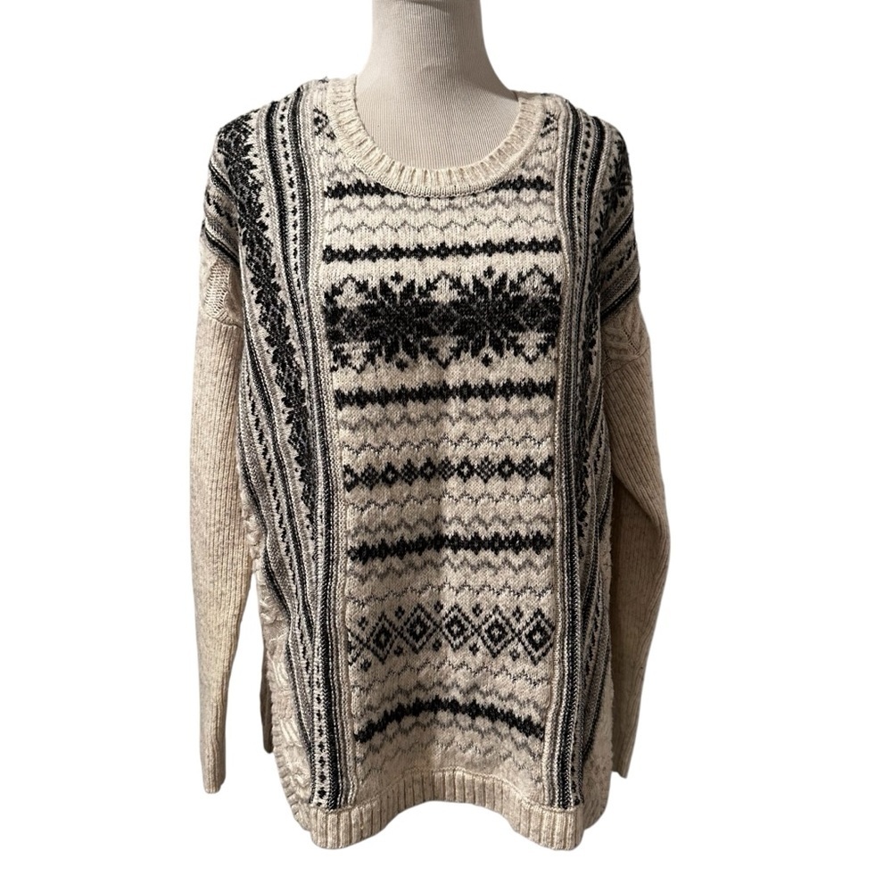 Women's Cabi Black and Cream Winter Patterned Sweater